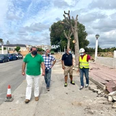 Comenzaron las obras de asfaltado y acerado en la regia zona de Orihuela Costa Comenzaron las obras de asfaltado y acerado en la regia zona de Orihuela Costa
