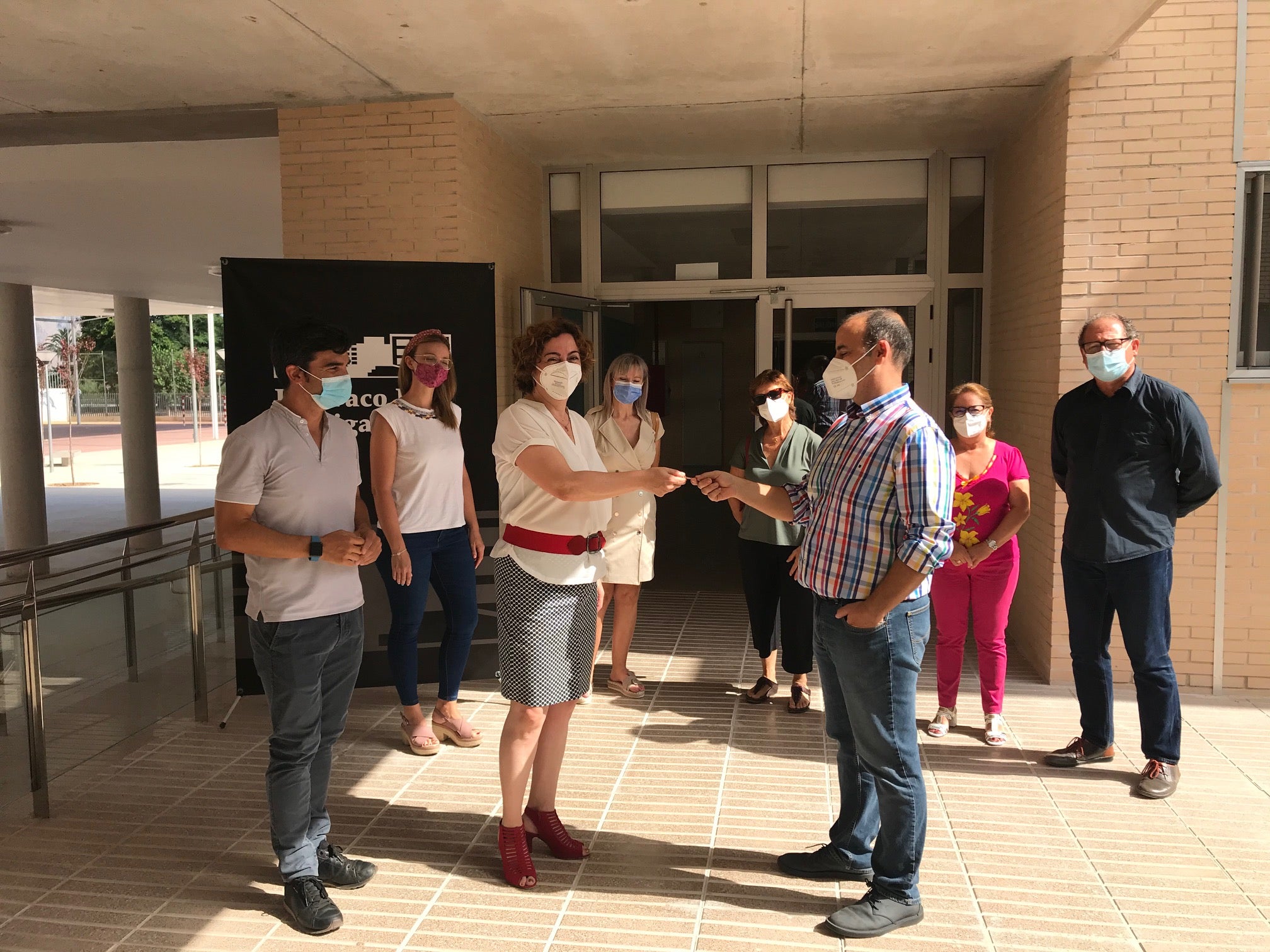 Bigastro presenta la ampliación con un nuevo edificio en el ies Paco ruiz Bigastro presenta la ampliación con un nuevo edificio en el ies Paco ruiz
