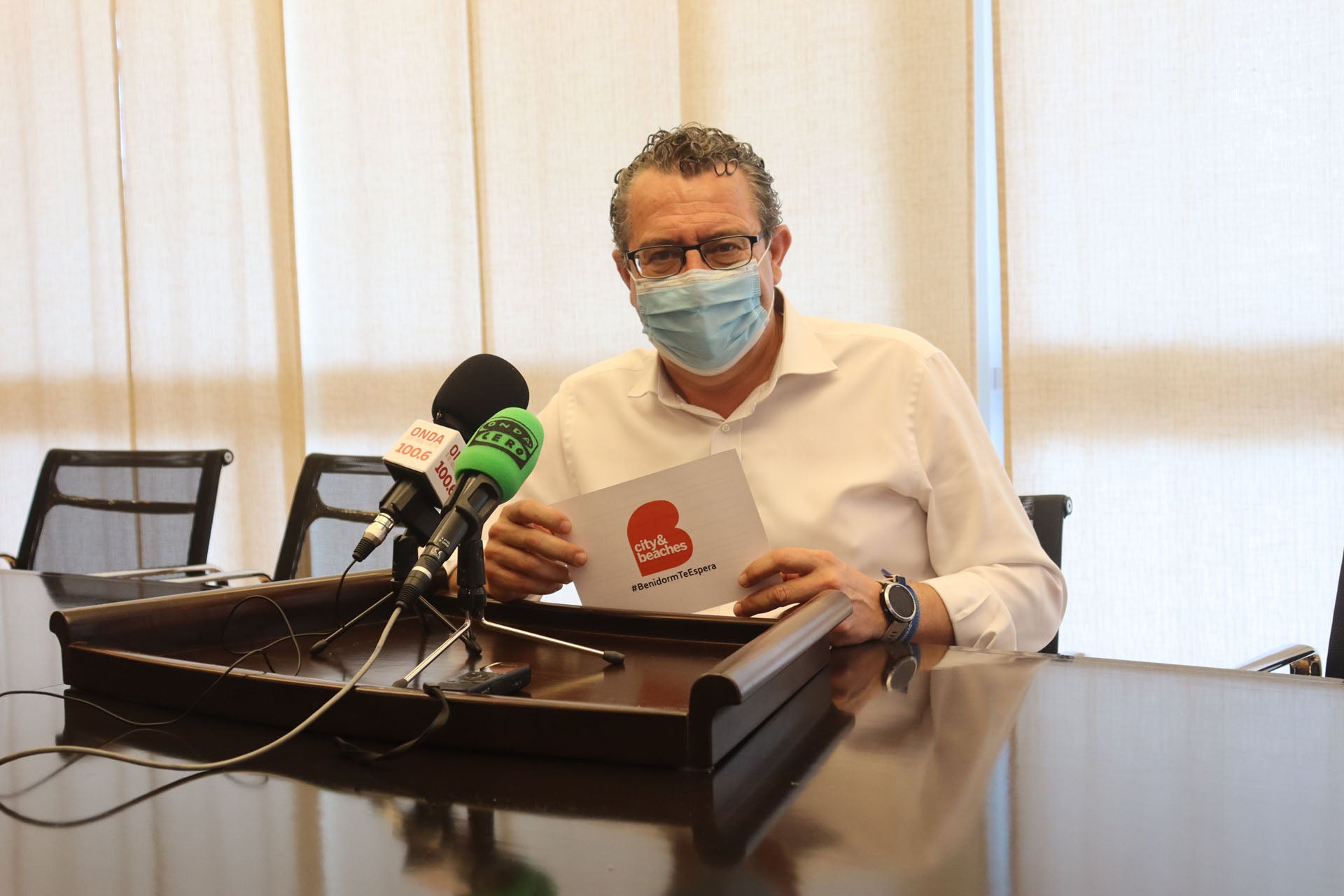 Benidorm niega que se devolvieran 700.000 euros de las Ayudas Paréntesis como filtró el Consell Benidorm niega que se devolvieran 700.000 euros de las Ayudas Paréntesis como filtró el Consell