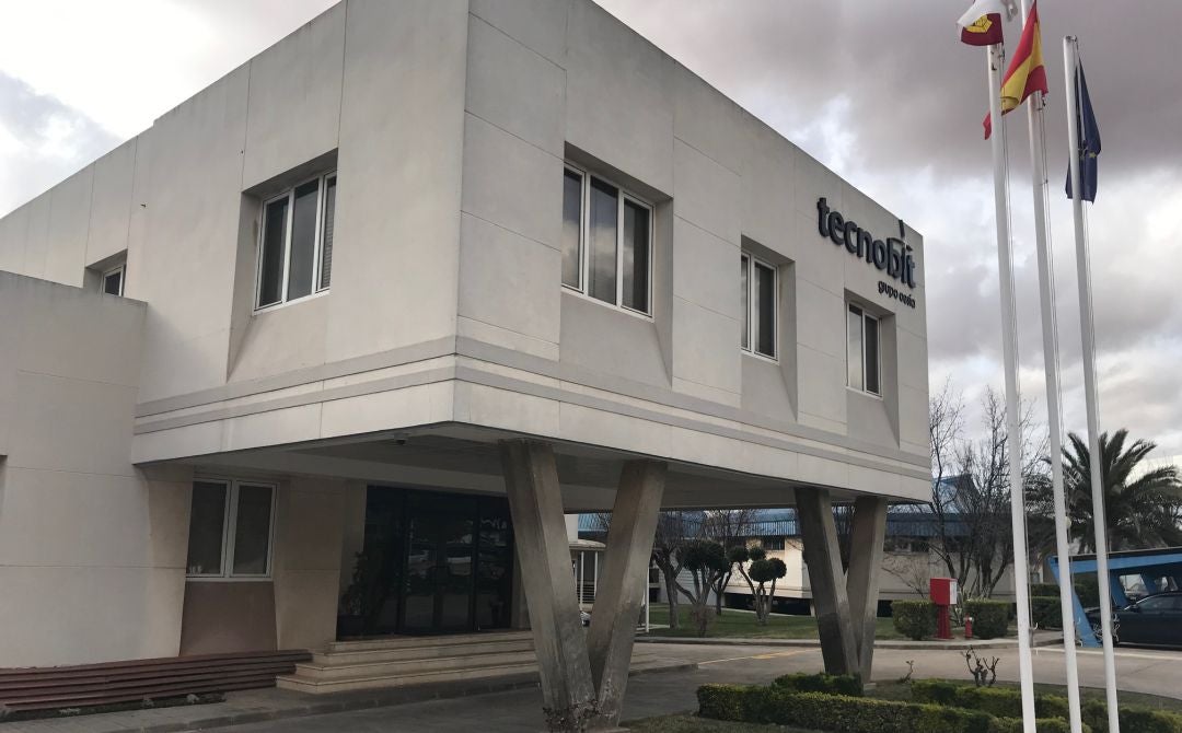 Grupo Oesía-Tecnobit creará en Valdepeñas más de 200 nuevos empleos de alta cualificación Grupo Oesía-Tecnobit creará en Valdepeñas más de 200 nuevos empleos de alta cualificación