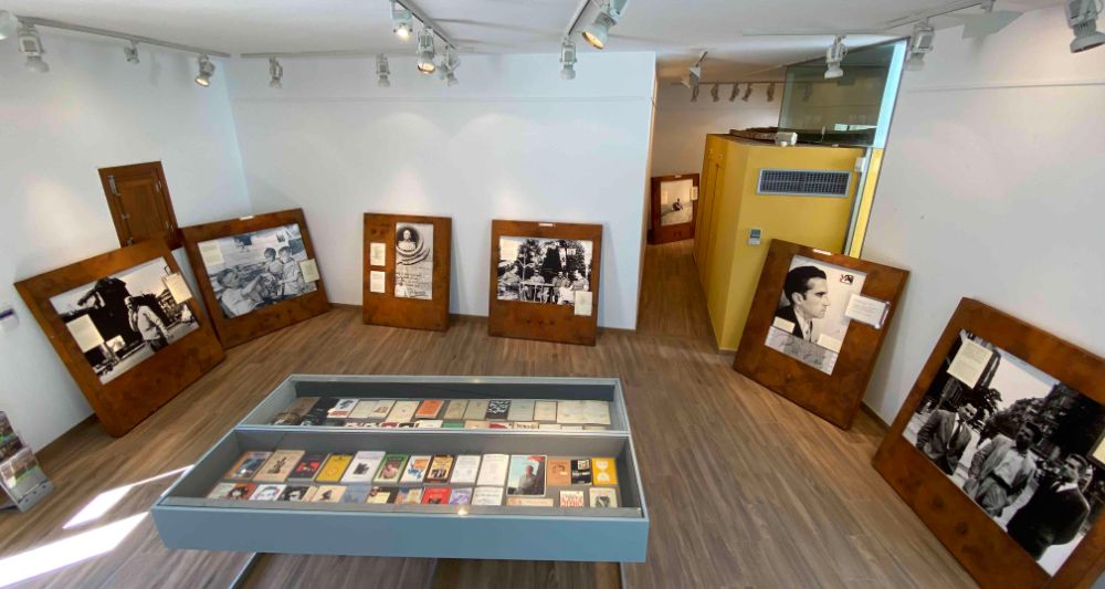 Cultura presenta una visita virtual sobre el poeta Blas de Otero Cultura presenta una visita virtual sobre el poeta Blas de Otero