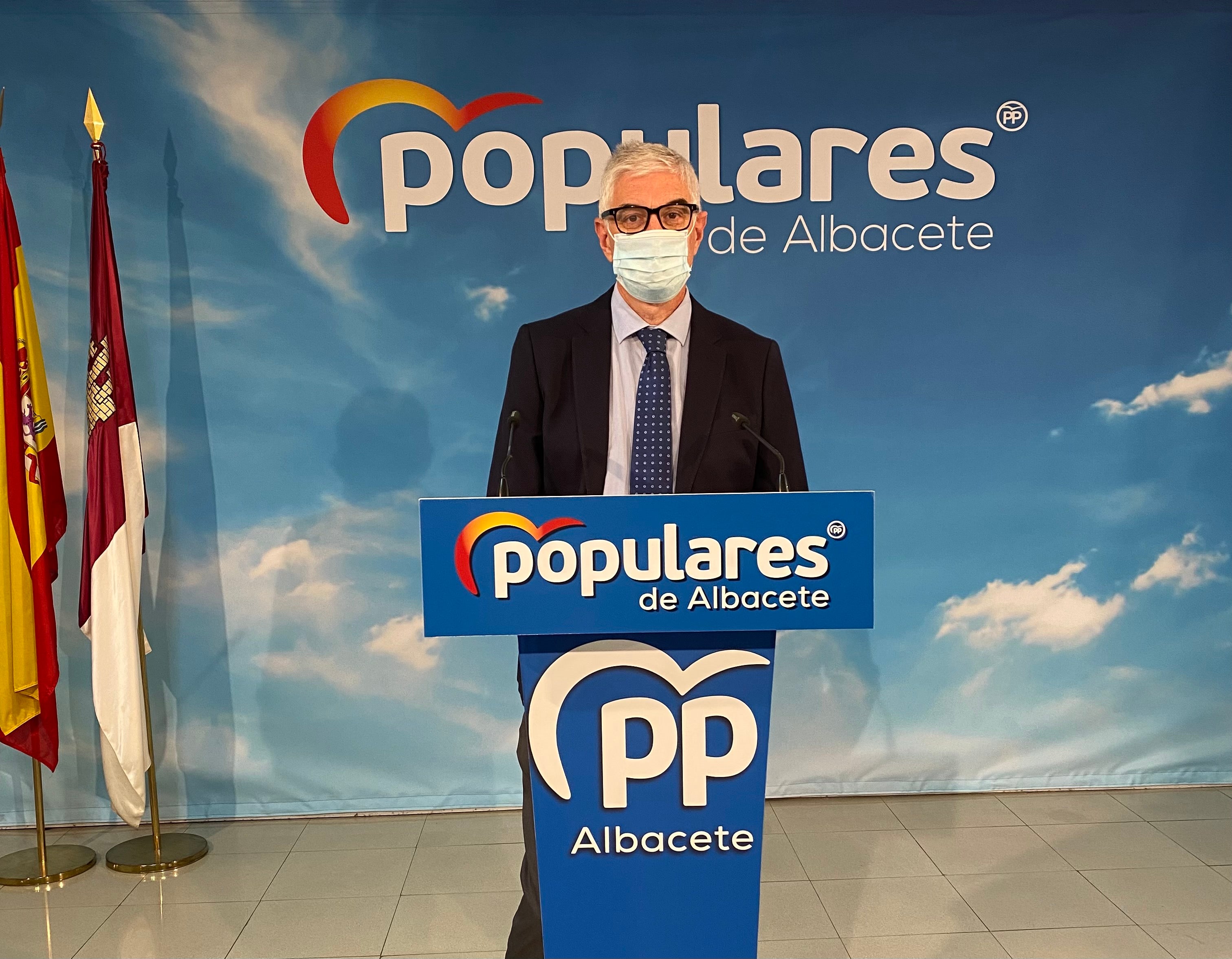 El Partido Popular de Albacete insiste en la necesidad de bajar impuestos a los autónomos y al pequeño comercio El Partido Popular de Albacete insiste en la necesidad de bajar impuestos a los autónomos y al pequeño comercio