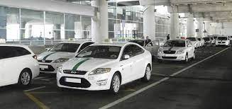El Ayuntamiento concede 197 ayudas de más de 1.000 euros a los taxistas de Elche El Ayuntamiento concede 197 ayudas de más de 1.000 euros a los taxistas de Elche