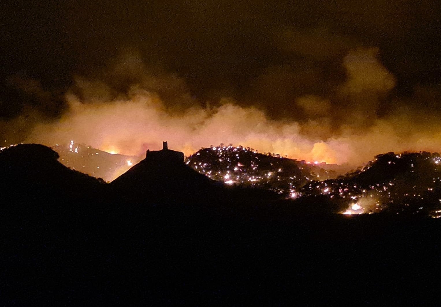 Controlado el incendio en el Vedado de Egüaras Controlado el incendio en el Vedado de Egüaras