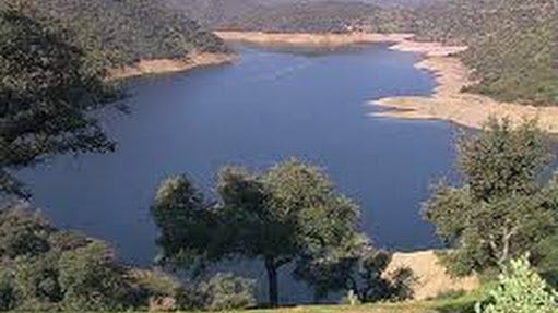 Surcar el Bembézar en silencio Surcar el Bembézar en silencio