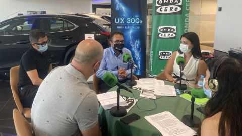 Programa especial de Onda Cero Elche desde las instalaciones del concesionario oficial Lexus en Elche.