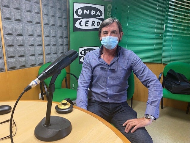 Eduardo Barros: "¿Qué proyecto alternativo hay a la fábrica?" Eduardo Barros: "¿Qué proyecto alternativo hay a la fábrica?"