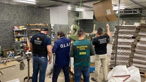 F&aacute;brica ilegal tabaco en Manzanares