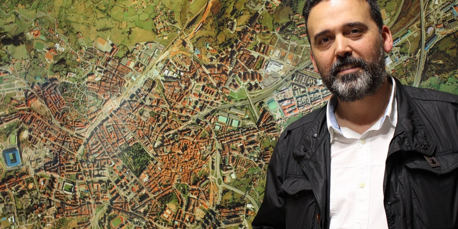 Ricardo Fernández (PSOE): "El nuevo modelo de chiringuitos arrambla con todo" Ricardo Fernández (PSOE): "El nuevo modelo de chiringuitos arrambla con todo"