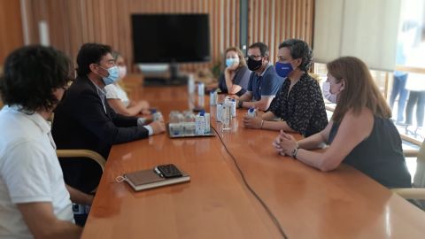 Reunión entre el ayuntamiento y el sector hostelero y del ocio Reunión entre el ayuntamiento y el sector hostelero y del ocio