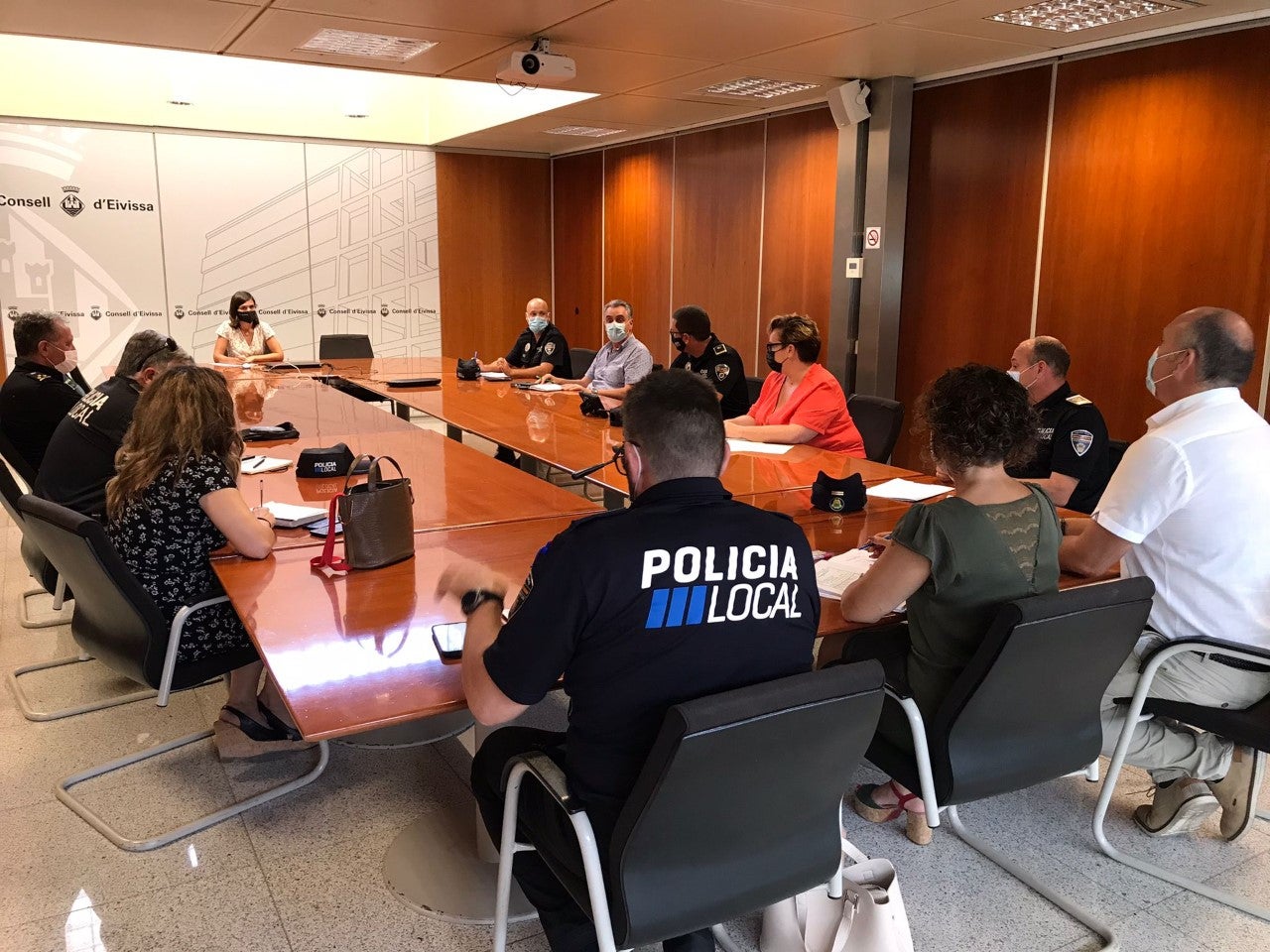 El Consell d'Eivissa constata una bajada ‘drástica’ en las denuncias por alquiler turístico ilegal en plurifamiliares El Consell d'Eivissa constata una bajada ‘drástica’ en las denuncias por alquiler turístico ilegal en plurifamiliares