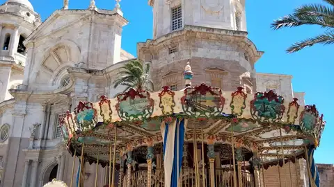 Un tío vivo que hay en el centro de Cádiz Un tío vivo que hay en el centro de Cádiz
