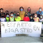 Tradición y sostenibilidad se han unido en los "Talleres del Esparto" impartidos en la Escuela de Verano de Bigastro Tradición y sostenibilidad se han unido en los "Talleres del Esparto" impartidos en la Escuela de Verano de Bigastro