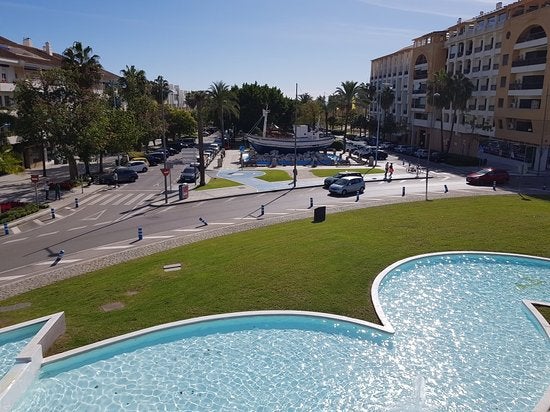 Avanzan los proyectos del pabellón polideportivo y la Escuela Municipal de Música y Danza de San Pedro Alcántara Avanzan los proyectos del pabellón polideportivo y la Escuela Municipal de Música y Danza de San Pedro Alcántara