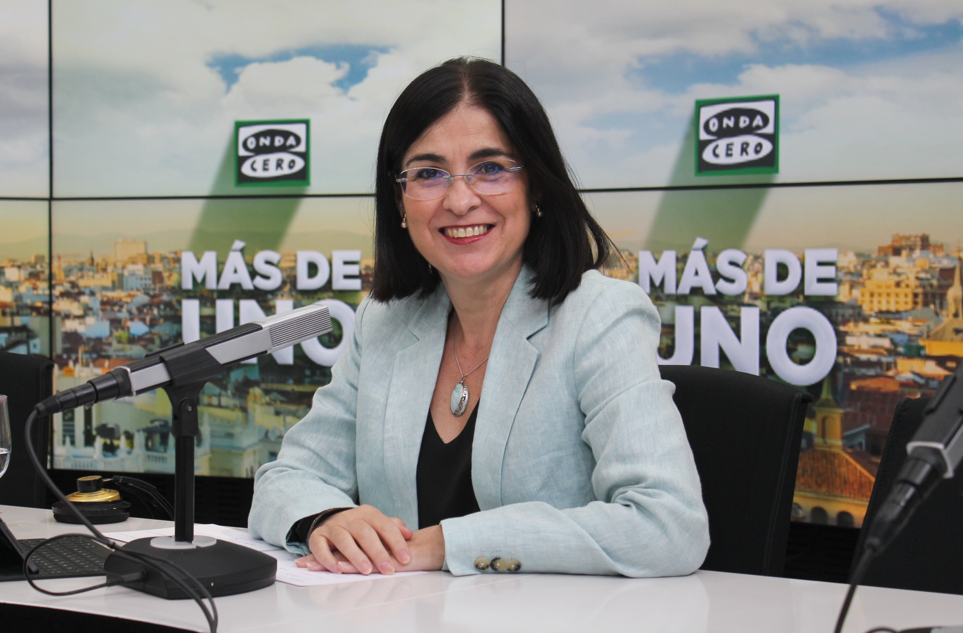 Carlos Alsina entrevista a Carolina Darias en 'Más de uno' en el día que se pone fin a la mascarilla en interiores Carlos Alsina entrevista a Carolina Darias en 'Más de uno' en el día que se pone fin a la mascarilla en interiores