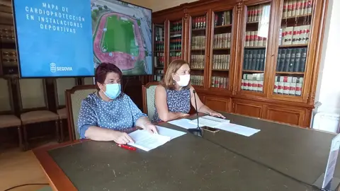 Clara Luquero, alcaldesa y de Segovia y Mariam Rueda, concejal de deportes Segovia