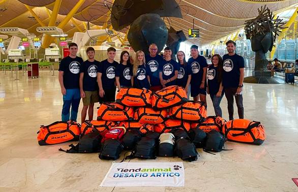 De Málaga al Ártico, para concienciar al mundo sobre el cambio climático De Málaga al Ártico, para concienciar al mundo sobre el cambio climático