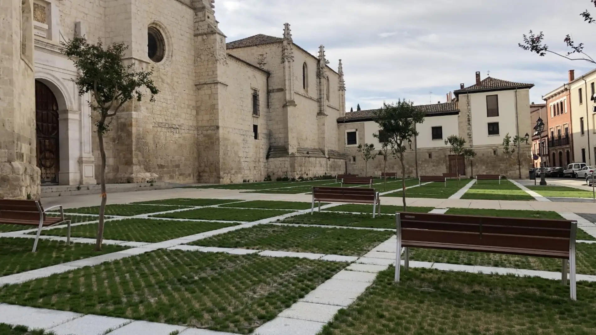  Finalizan las obras de regeneración de los entornos de la Catedral