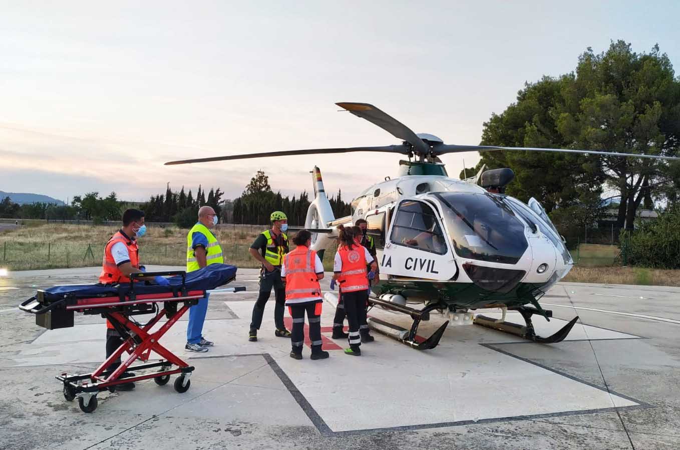 Un helicóptero de la Guardia Civil rescata a un senderista herido en Artà Un helicóptero de la Guardia Civil rescata a un senderista herido en Artà