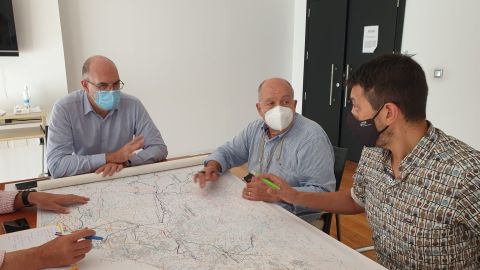 El concejal de Medio Ambiente, Manuel Villar, el director general del Agua, Manuel Aldeguer, y el gerente de EPSAR, Juan &Aacute;ngel Conca