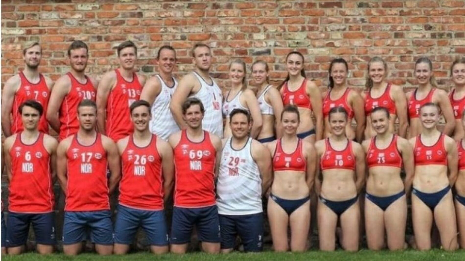 Pink dispuesta a pagar la multa a la selección femenina de Noruega por