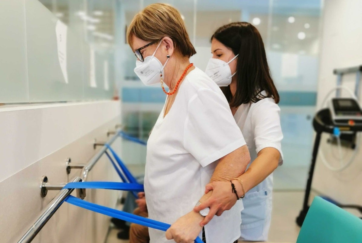Chequeos gratuítos a personas mayores para su recuperación física y mental tras el COVID-19 Chequeos gratuítos a personas mayores para su recuperación física y mental tras el COVID-19