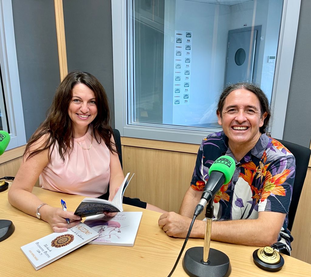 Javier Martinez Balanza expone su bibliografía de pensamientos y reflexiones con el que aportar el positivismo que la sociedad necesita Javier Martinez Balanza expone su bibliografía de pensamientos y reflexiones con el que aportar el positivismo que la sociedad necesita