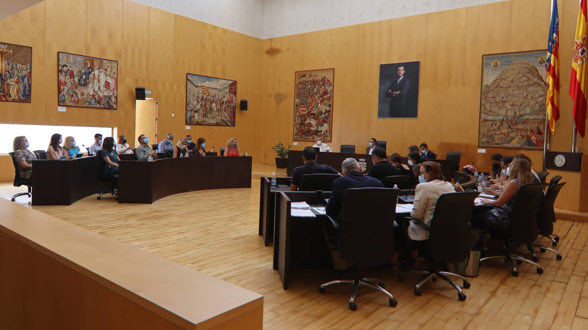 Benidorm aprueba definitivamente el convenio que permitirá la salida de Ortiz de la Estación de Autobuses Benidorm aprueba definitivamente el convenio que permitirá la salida de Ortiz de la Estación de Autobuses