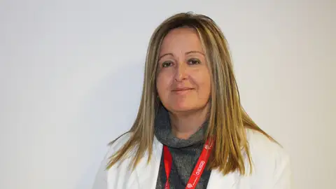 Dra. Amparo Santamaría Dra. Amparo Santamaría