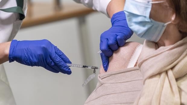 Vacuna de Pfizer o Moderna: cuál es la dosis de refuerzo más efectiva contra la subvariante BA.2 de ómicron Vacuna de Pfizer o Moderna: cuál es la dosis de refuerzo más efectiva contra la subvariante BA.2 de ómicron
