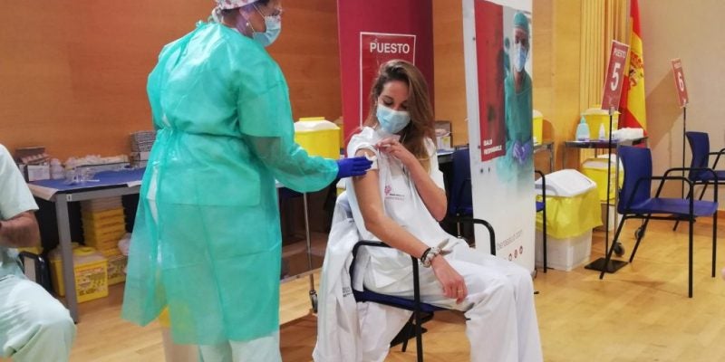 Preocupa que la mitad de ingresados en hospitales sean menores de 50 años Preocupa que la mitad de ingresados en hospitales sean menores de 50 años