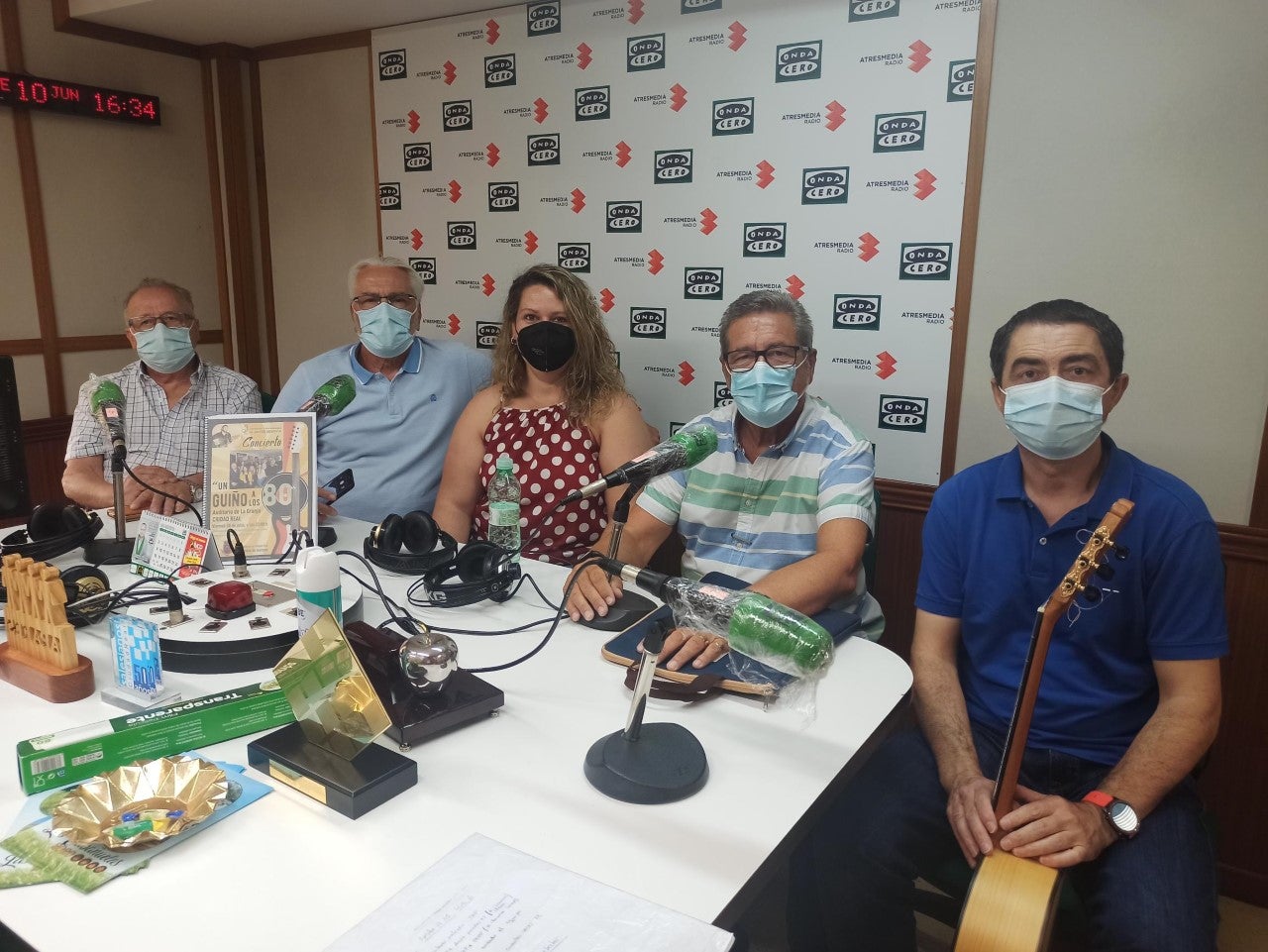 Los Amigos de Javier Segovia ofrecerán el viernes 30 de julio un concierto homenaje a la música de los 80 Los Amigos de Javier Segovia ofrecerán el viernes 30 de julio un concierto homenaje a la música de los 80