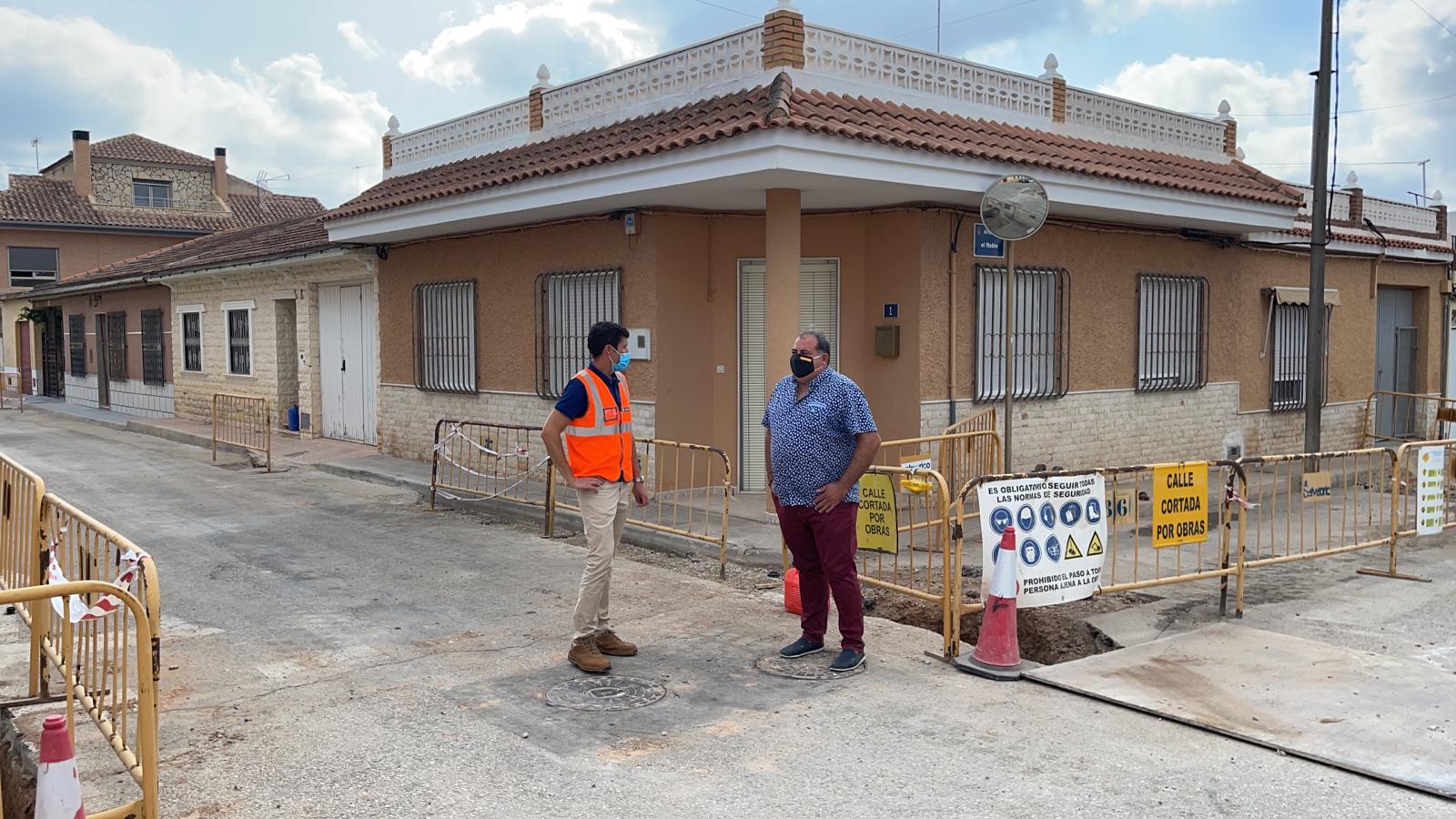 Renovación de la red de agua potable y alcantarillado en la Virgen del Camino Renovación de la red de agua potable y alcantarillado en la Virgen del Camino