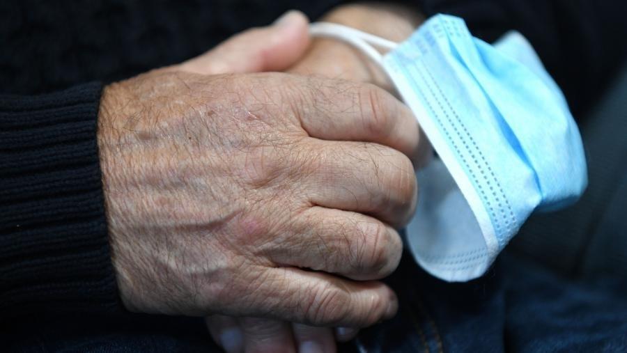 Un brote de coronavirus en una residencia de Girona provoca la muerte de 7 ancianos Un brote de coronavirus en una residencia de Girona provoca la muerte de 7 ancianos
