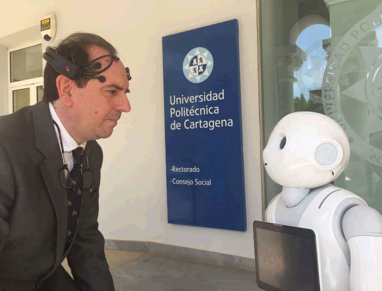 Robots emocionales para niños con síndrome del espectro autista Robots emocionales para niños con síndrome del espectro autista