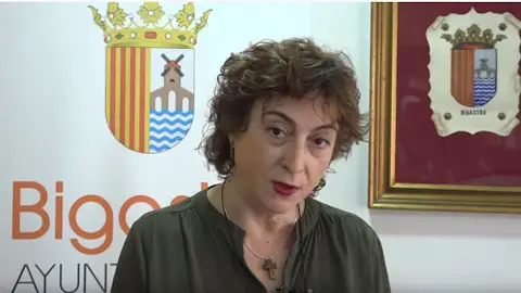 Teresa Belmonte, Alcaldesa, quiero pedirle a todos los vecinos que comprendan que aún no podemos celebrar las fiestas bigastro