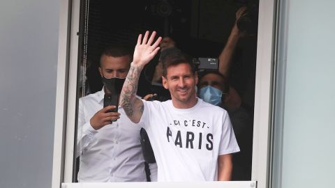 Messi pasa la revisi&oacute;n m&eacute;dica con el PSG y visita el Parque de los Pr&iacute;ncipes