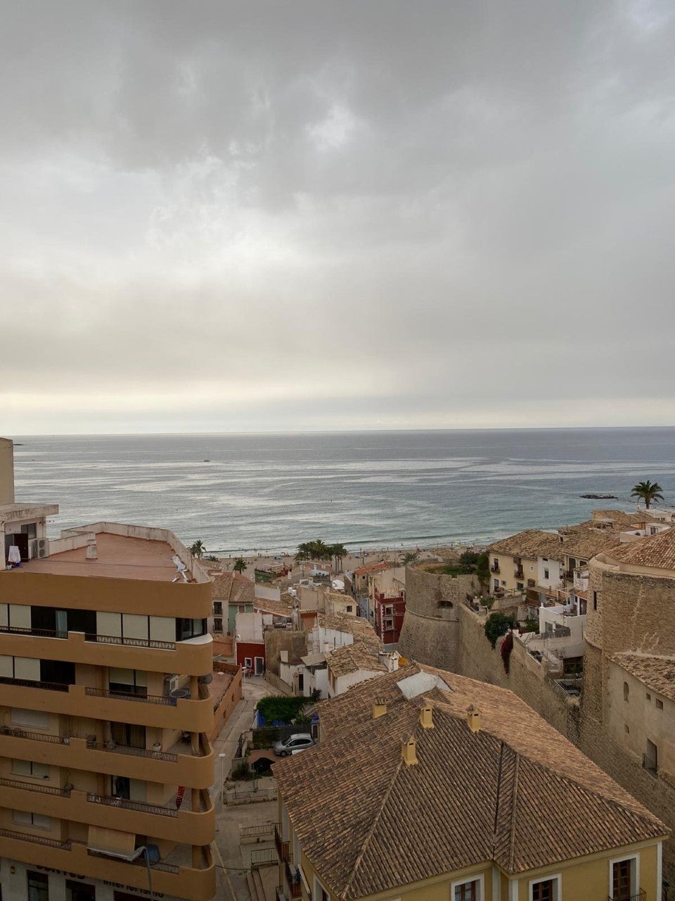 La Marina Baixa comienza a sentir hoy la llegada de la ola de calor. La Marina Baixa comienza a sentir hoy la llegada de la ola de calor.