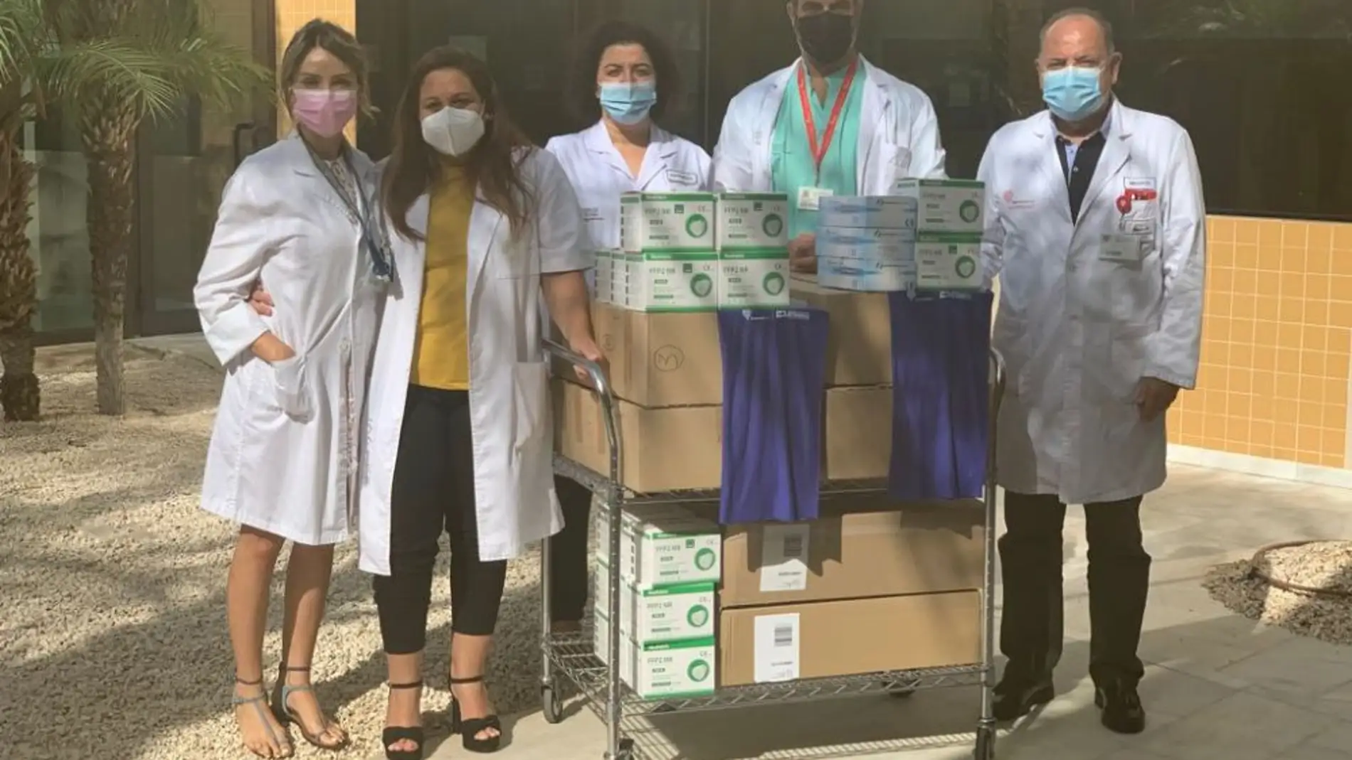 El Hospital Universitario de Torrevieja envía material sanitario a Cuba 
