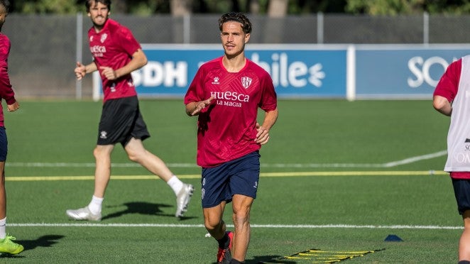 Seoane se suma a la lista de objetivos para reforzar la medular del Elche Seoane se suma a la lista de objetivos para reforzar la medular del Elche