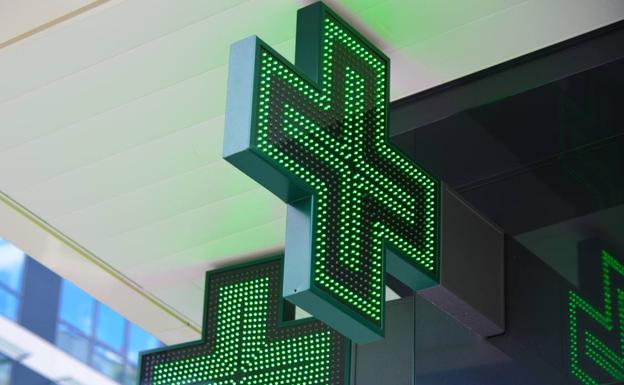 Estas son las dos farmacias rotatorias que realizarán el servicio de guardia nocturna en 2024 en Santander Estas son las dos farmacias rotatorias que realizarán el servicio de guardia nocturna en 2024 en Santander