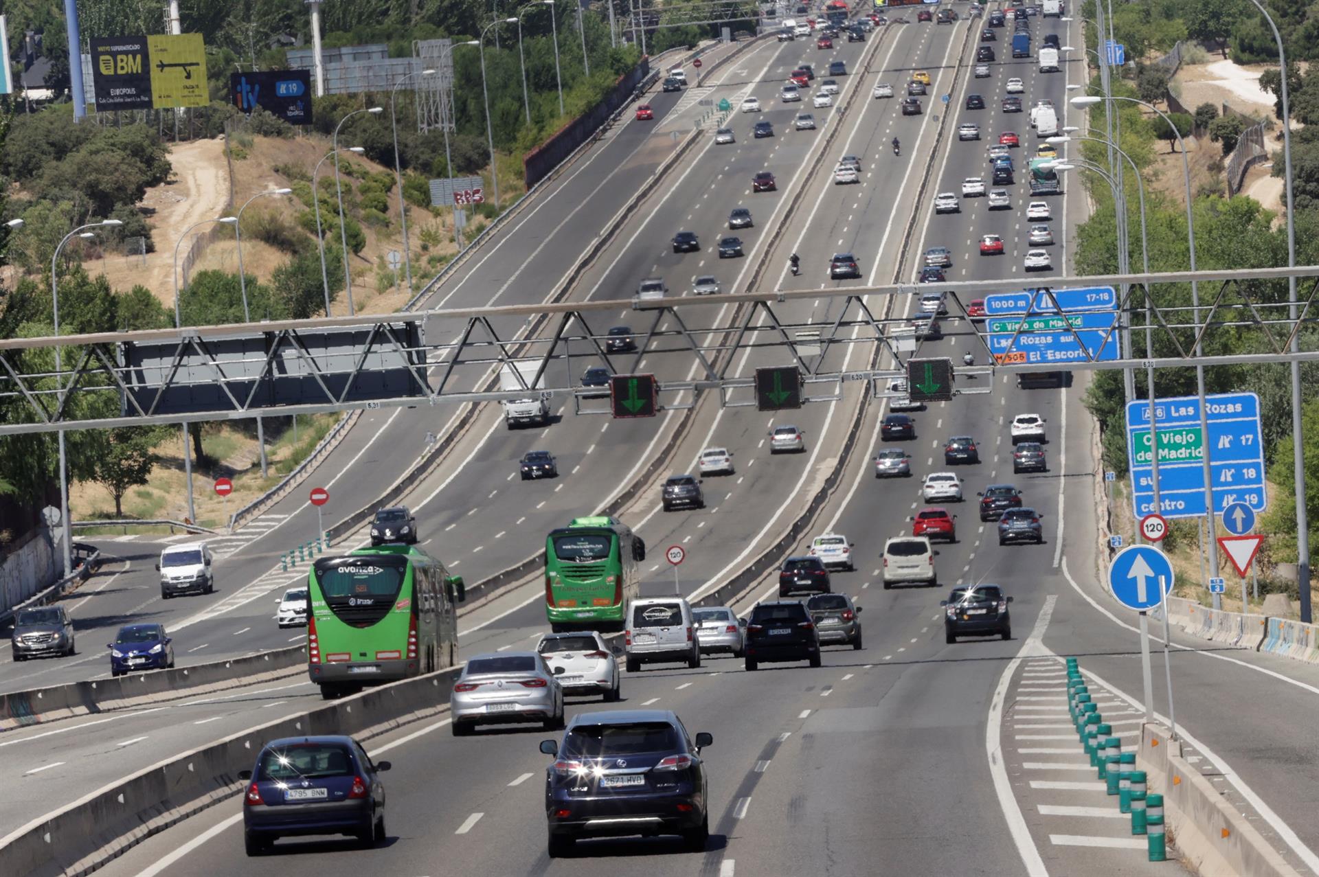 Esta es la lista completa de radares fijos, móviles y de tramo en España según la DGT Esta es la lista completa de radares fijos, móviles y de tramo en España según la DGT