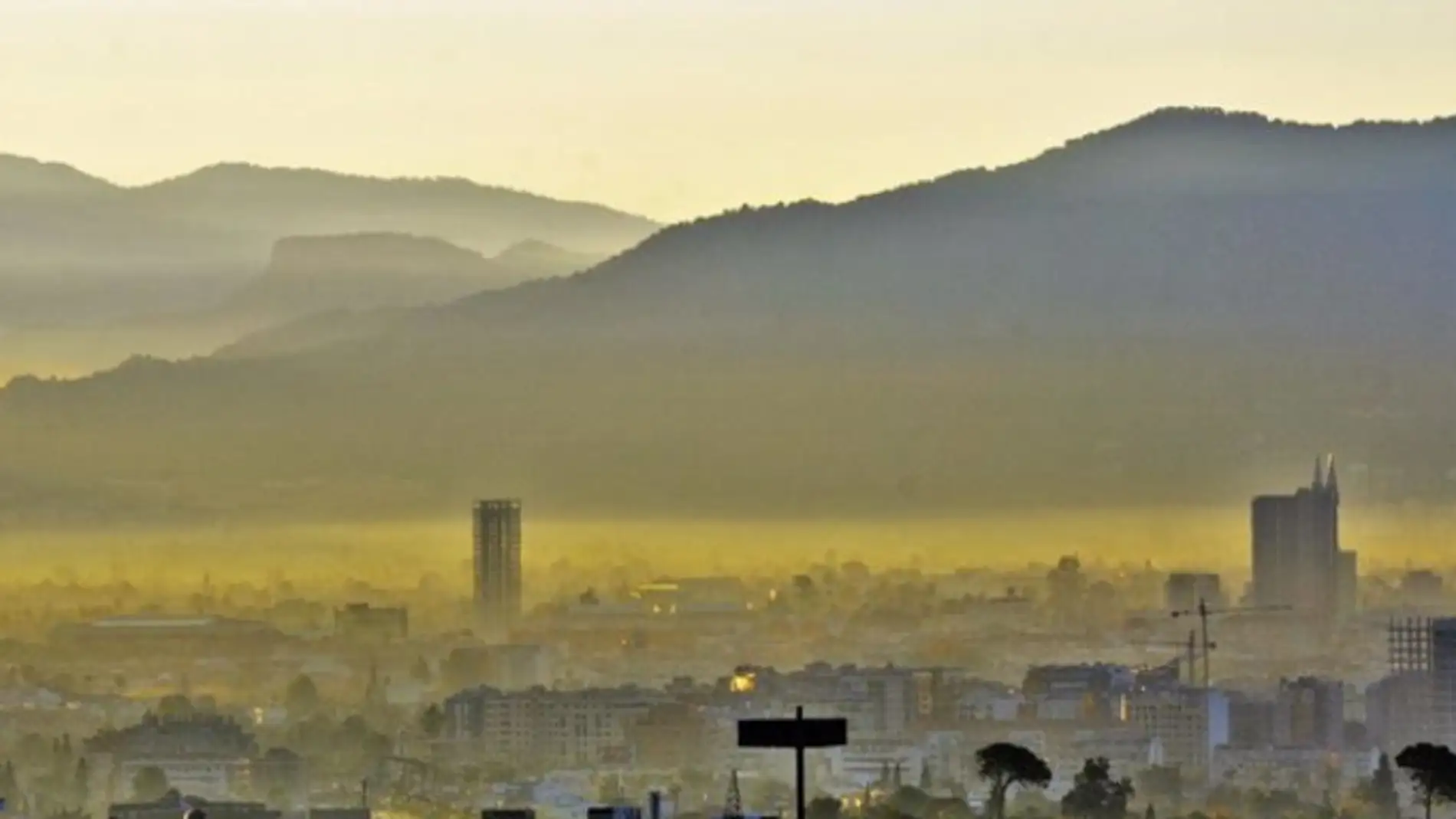 El Ayuntamiento Molina de Segura activa la alerta ante el elevado número de partículas PM10 registradas en la atmósfera debido a la entrada de una masa de aire de origen sahariano