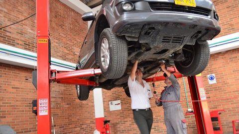 Taller mecánico de coches