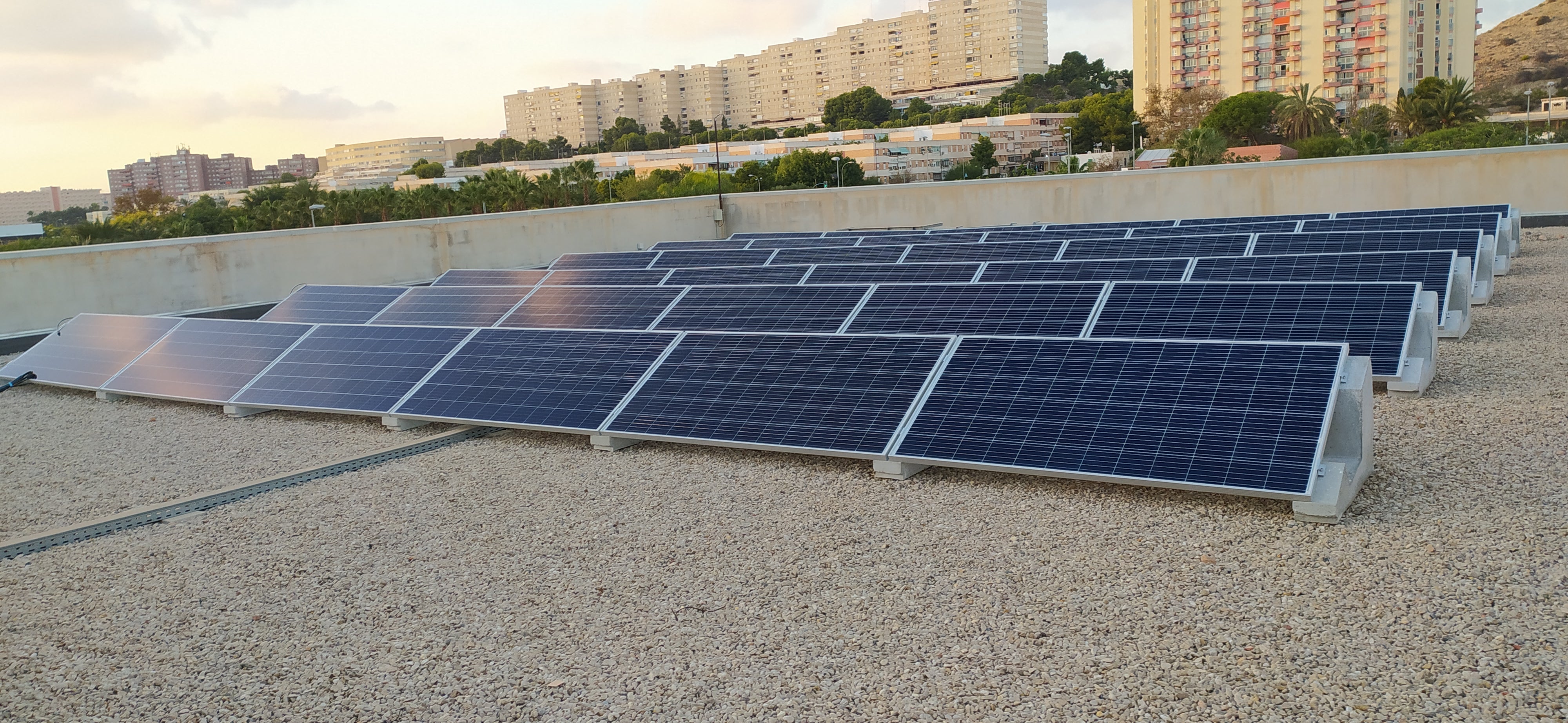Com rebaixar la factura energètica? El govern anuncia mesures però també cal el sentit comú Com rebaixar la factura energètica? El govern anuncia mesures però també cal el sentit comú