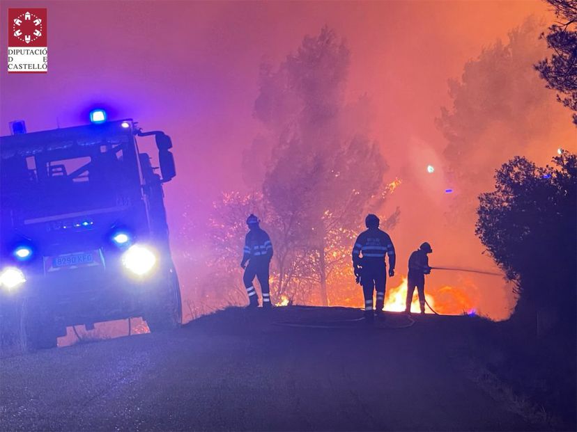Estabilizado el fuego que ha calcinado más de 500 hectáreas de la Sierra de Espadán Estabilizado el fuego que ha calcinado más de 500 hectáreas de la Sierra de Espadán