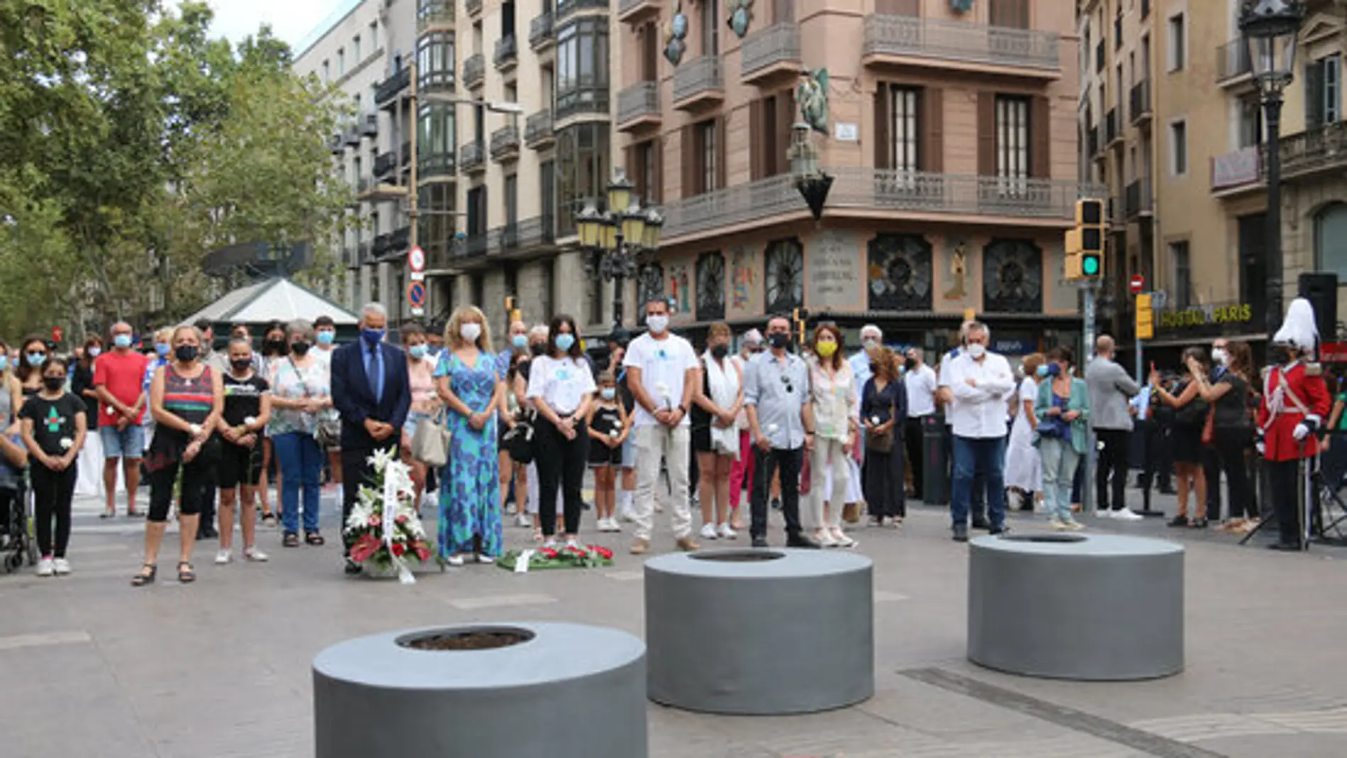 Barcelona recuerda las víctimas de los atentados del 17-A cuatro años después