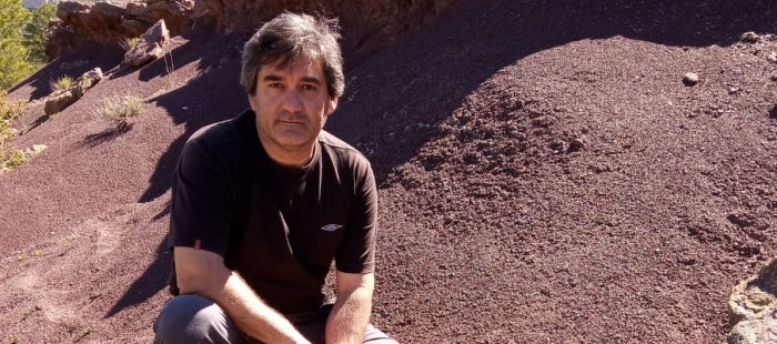 Alberto Cobos toma posesión como director de la Fundación Dinópolis Alberto Cobos toma posesión como director de la Fundación Dinópolis