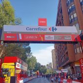 Philipsen gana la quinta etapa que ha llenado de afición e ilusión las calles de Albacete