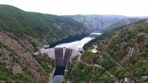 El presidente de la Confederación Hidrográfica Miño-Sil pide responsabilidad social a las eléctricas Embalses en niveles bajos